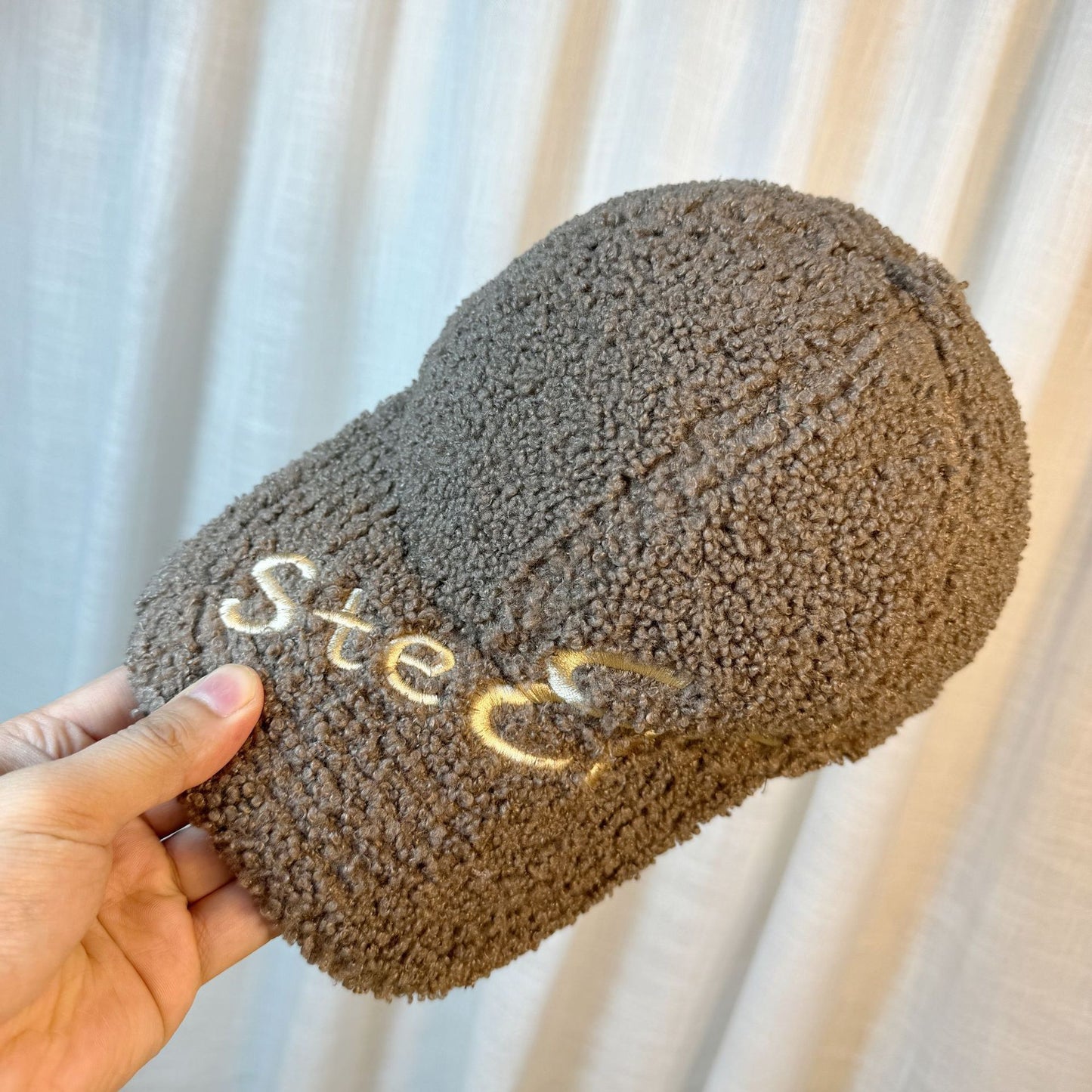 Outdoor Upgrade Warm Lamb Fur Makes Face Look Small Embroidered Letters Peaked Cap